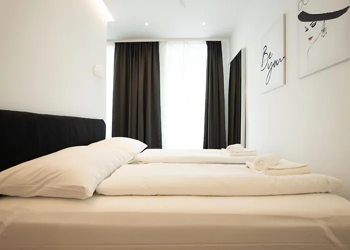 Apartment Posh With A King-size Bed And Modern Design