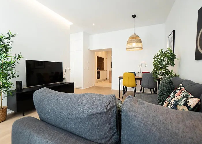Posh With A King-size Bed And Modern Design