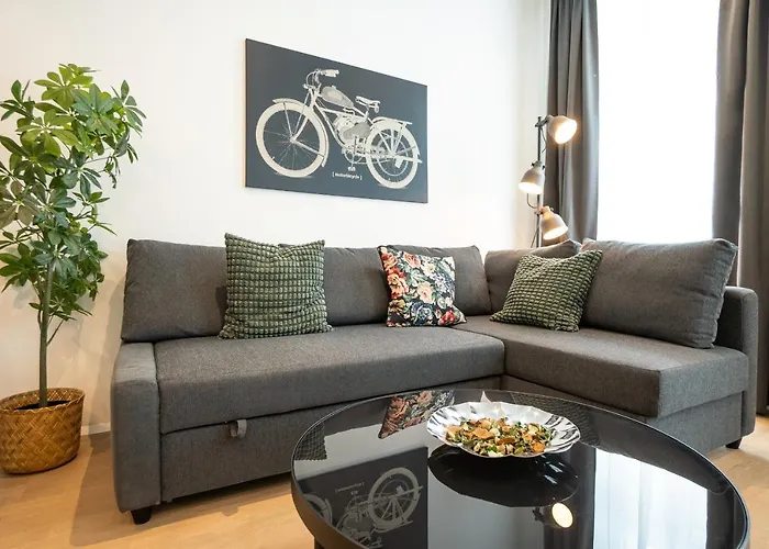 Posh With A King-size Bed And Modern Design *
