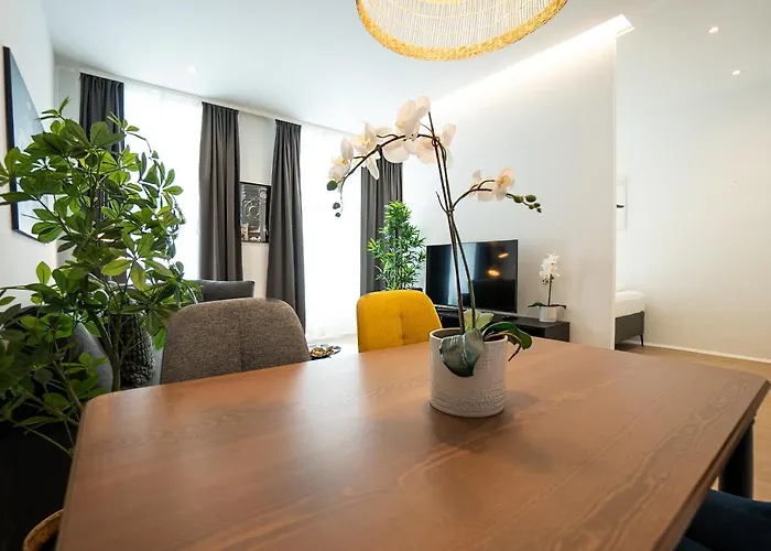Posh With A King-size Bed And Modern Design Apartment